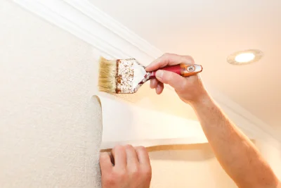 Pose de papier peint à Trensacq — revêtements muraux et toiles de verre